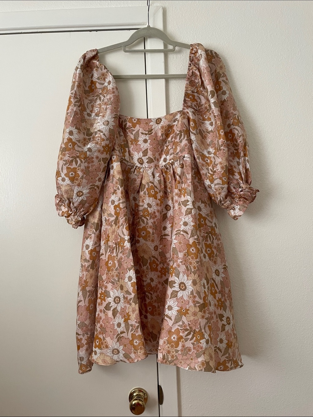 Storia Peach Pink and Tan Floral Mini Dress